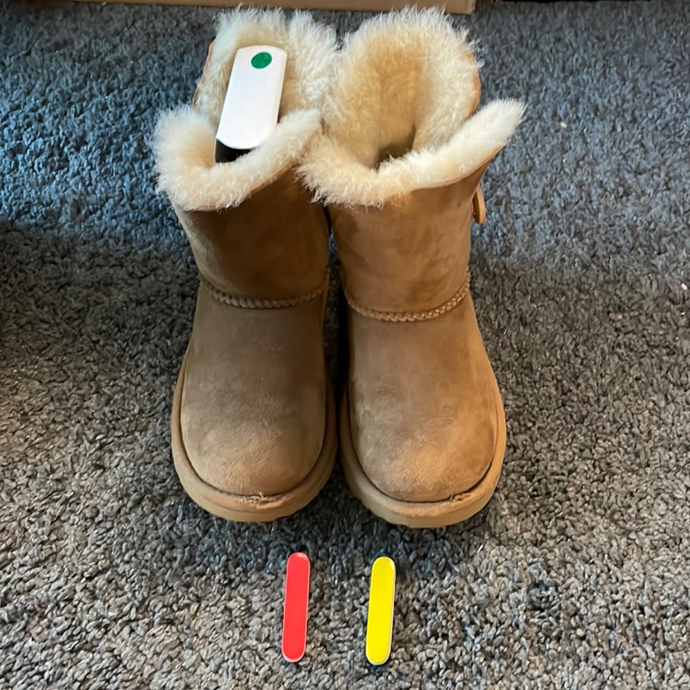 Ugg Toddler Bailey Button 2